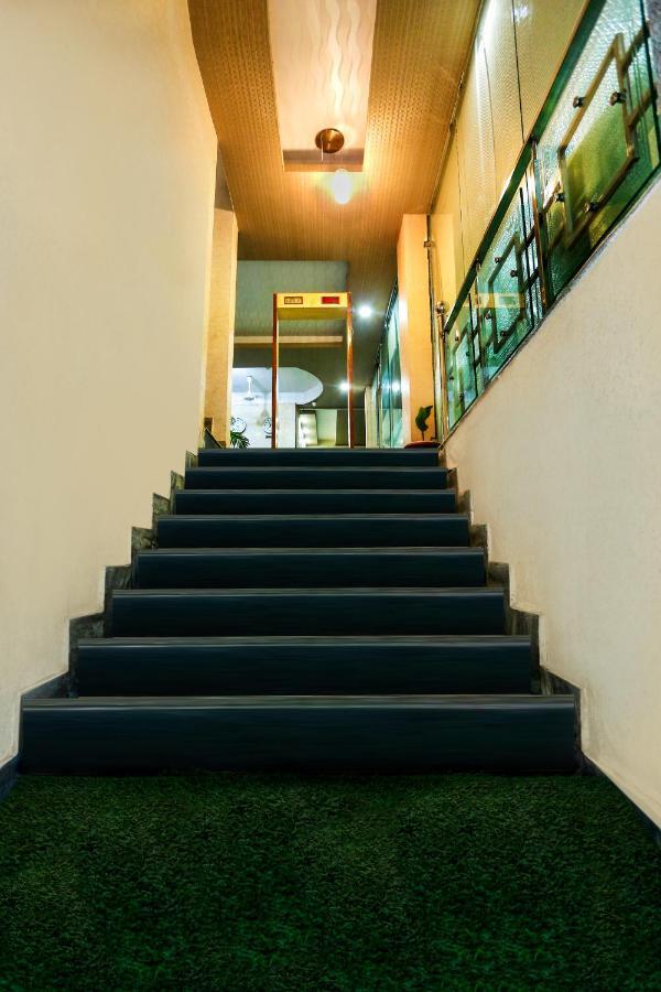 Airport Hotel Runway ニューデリー エクステリア 写真