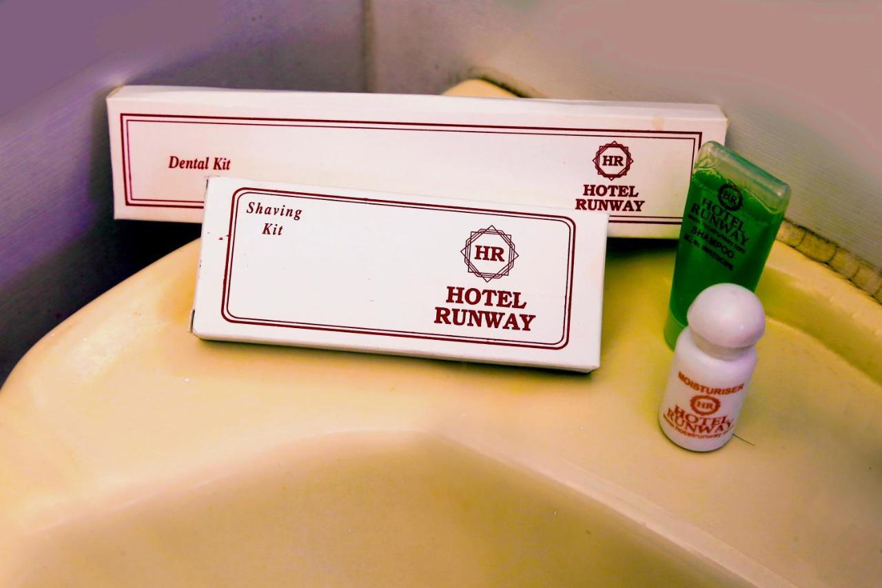 Airport Hotel Runway ニューデリー エクステリア 写真